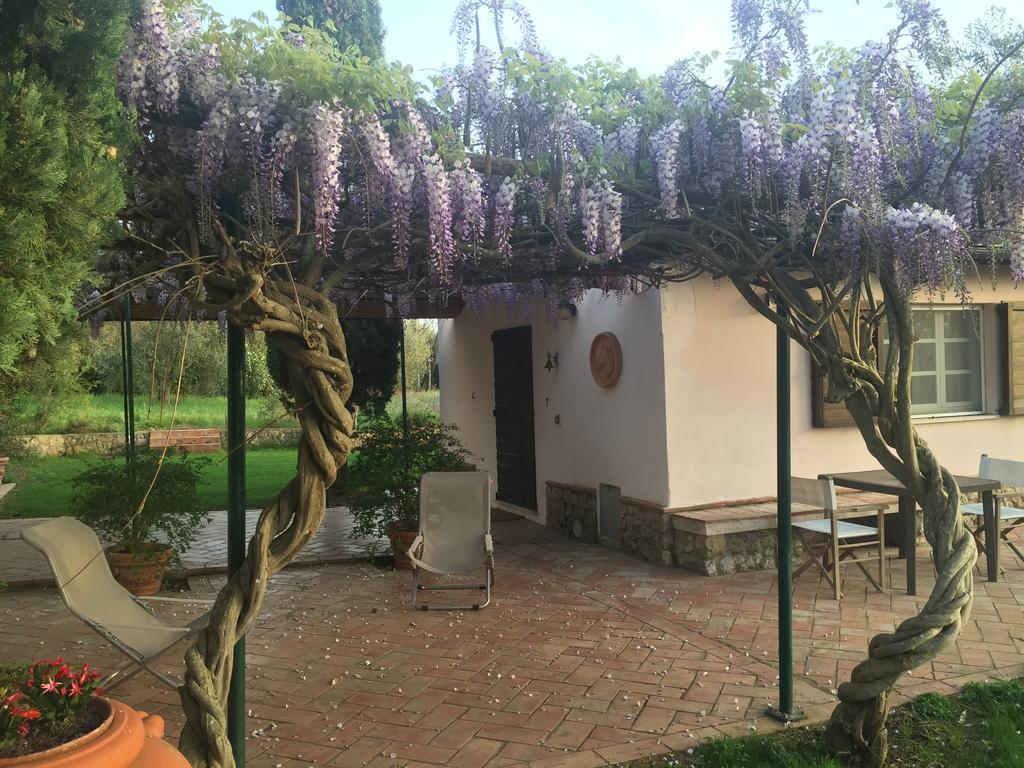 Casale Ai Poggi Vendégház Orbetello Kültér fotó